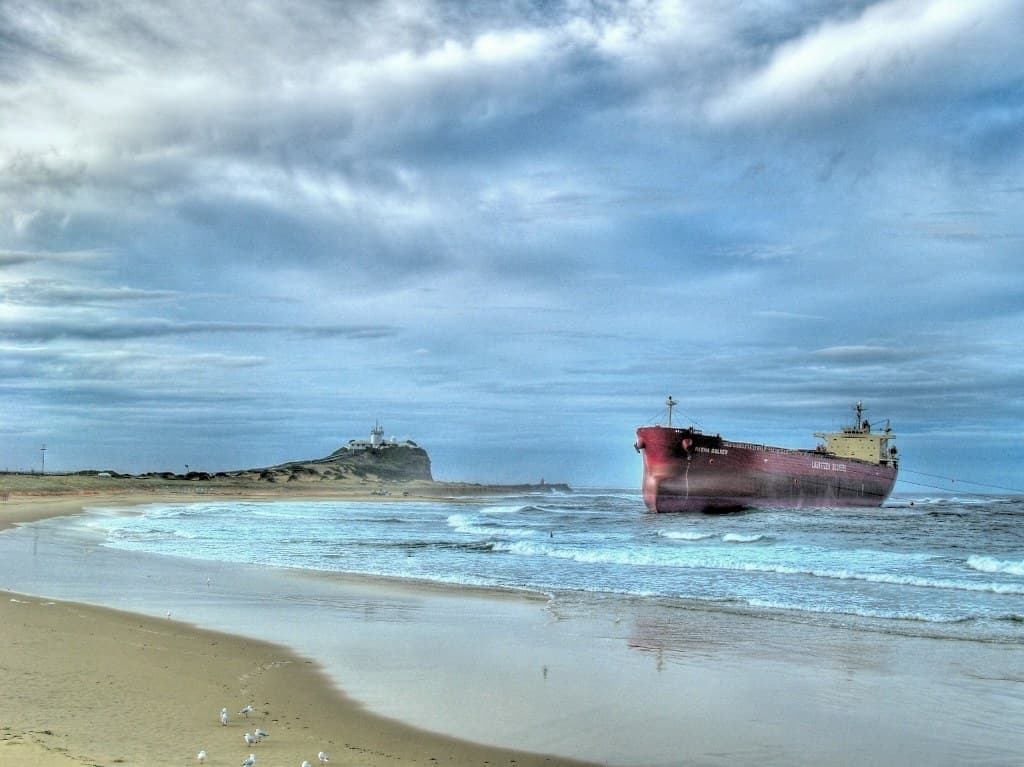 Pasha Bulker / Bulka Aground