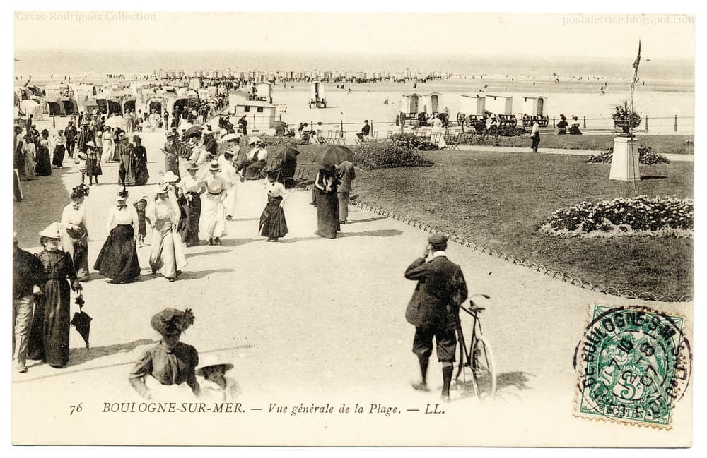 The Good Life: A Walk at the Beach (1907)