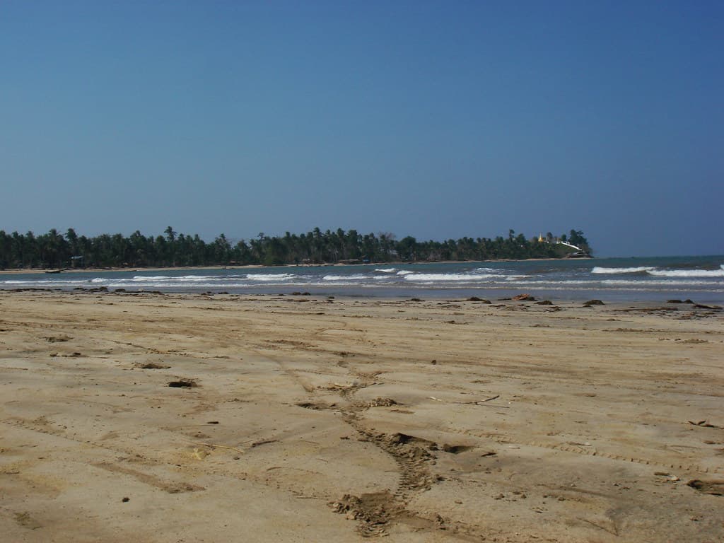 Chaung Tha South Beach