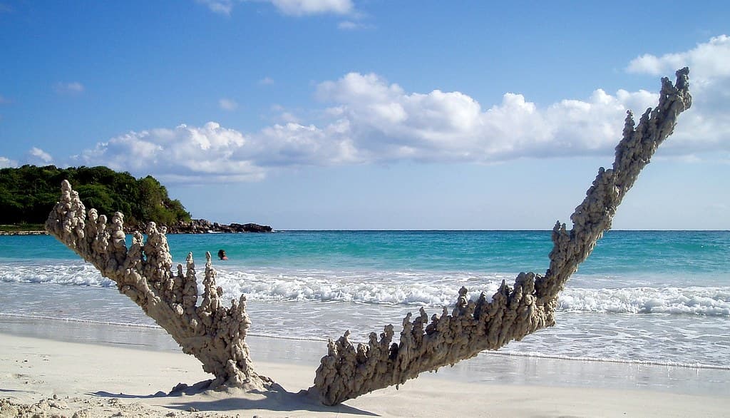 Navío Beach — photo by sandcastlematt