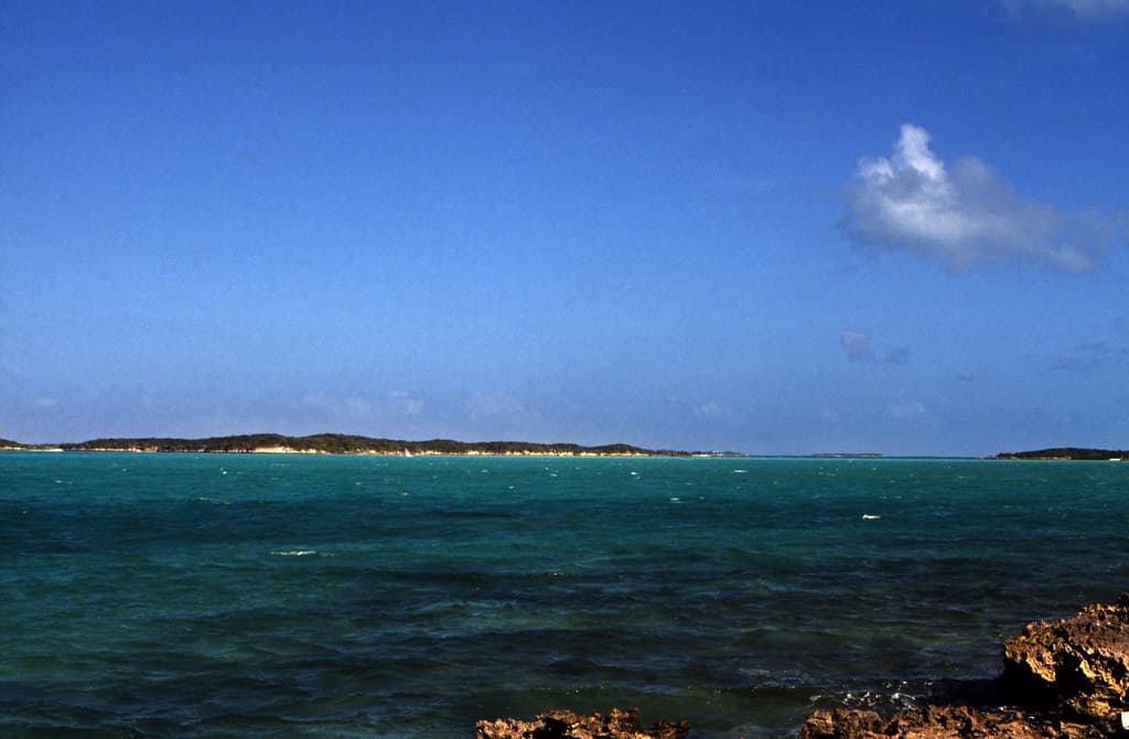 Rolle Town South Beach — photo by Rüdiger Stehn
