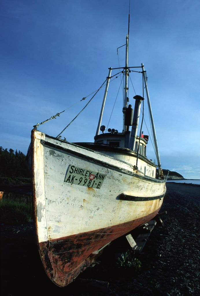 Beached fishing boat at Ninilchik in Alaska 8-83