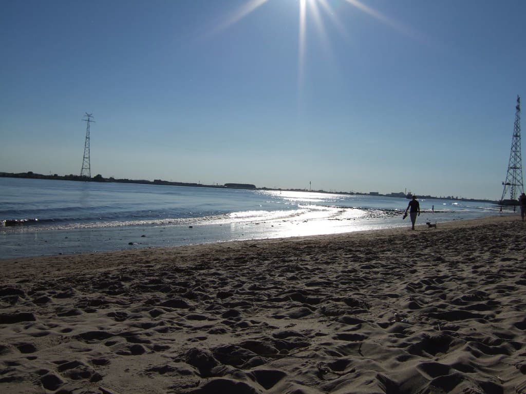 Hetlinger Schanze Beach — photo by lars.francke