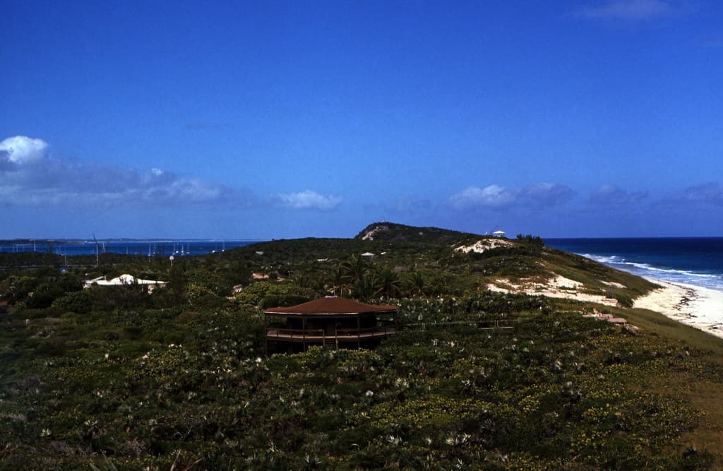Rolle Town Beach — photo by Rüdiger Stehn