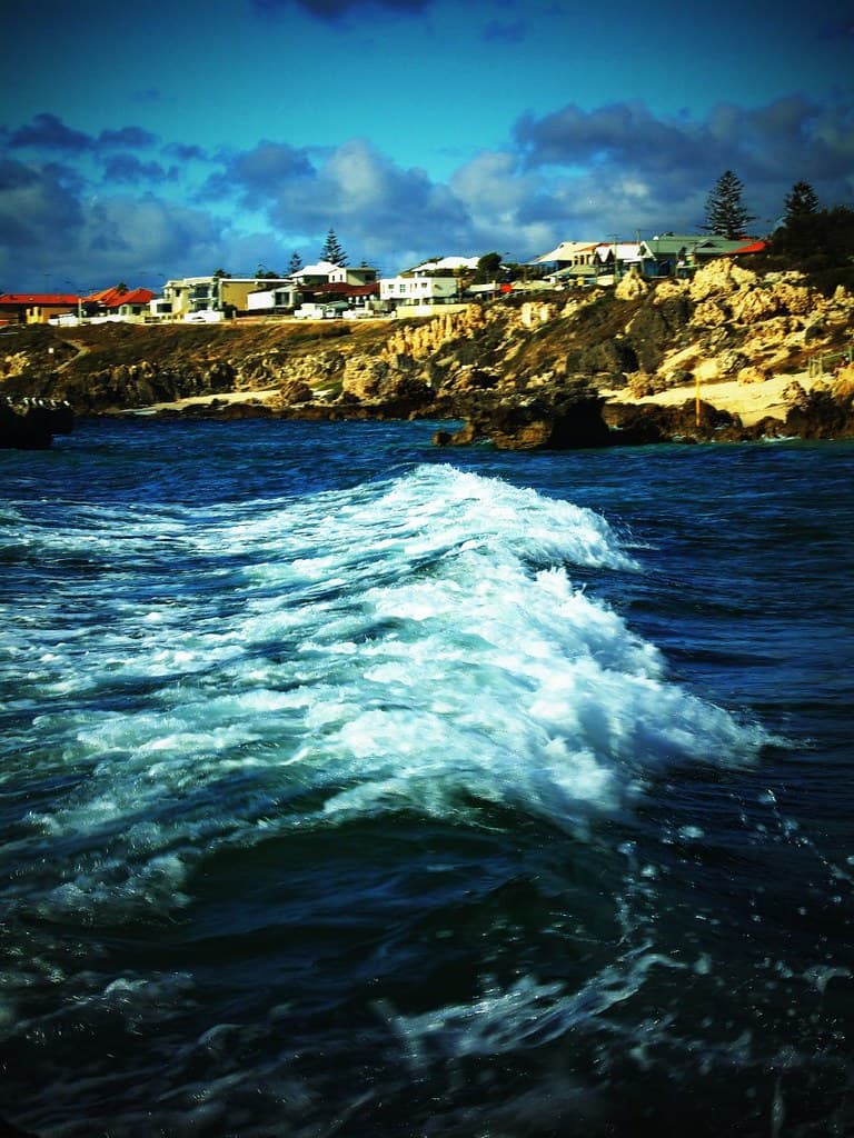 Incoming Wave