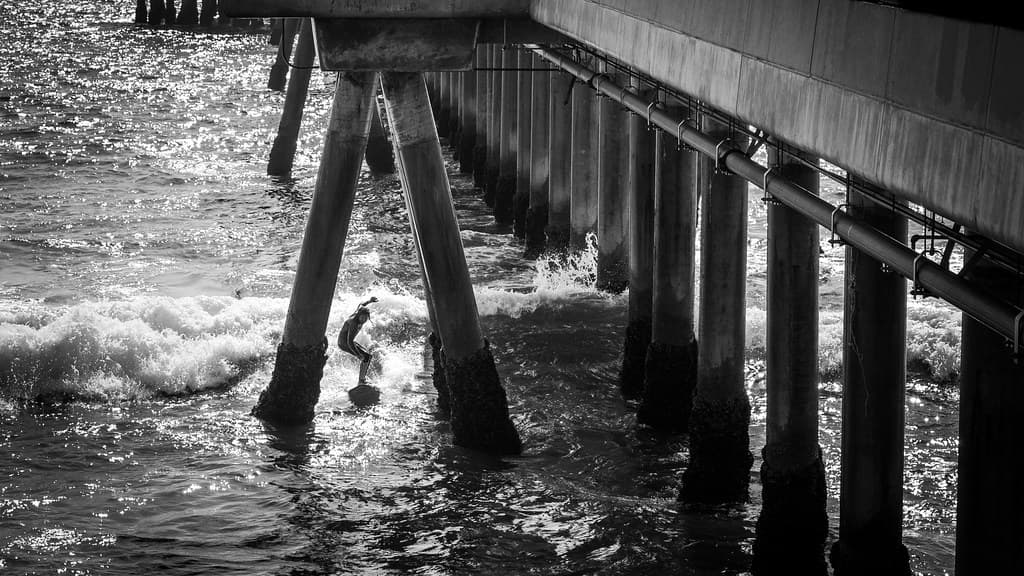Surfer in Venice Beach - Los Angeles, United States - Sport photography