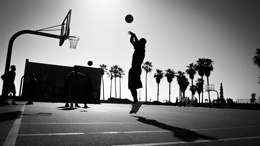 The shot - Los Angeles, United States - Black and white street photography