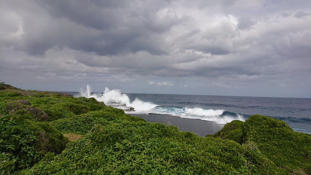 Houma Blowholes Beach