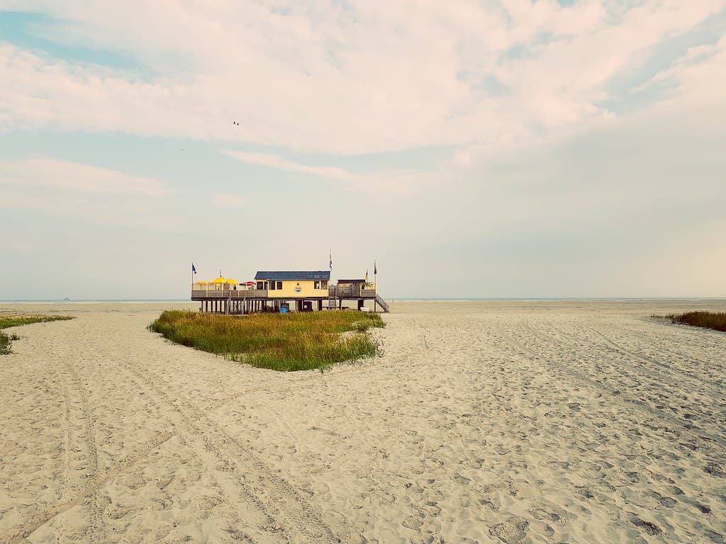 Hidden West Dunes — photo by Iso Brown FR