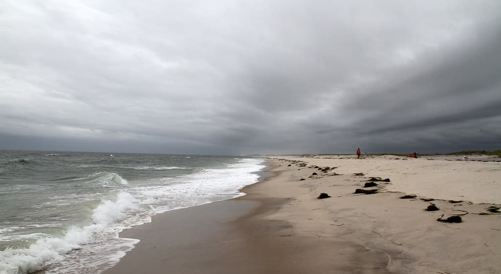 Ponquogue Beach