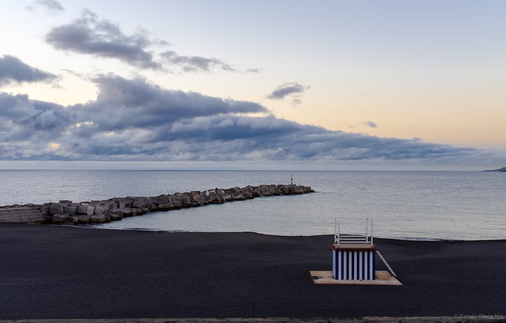 Playa de Nogales — photo by Ramón Pérez Niz