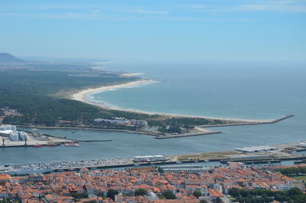 Praia do Cabedelo — photo by Pedro Nuno Caetano