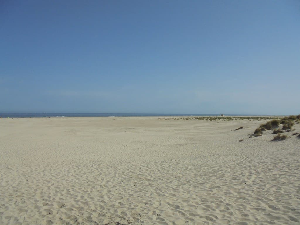 Midsland aan Zee — photo by Ruben Holthuijsen