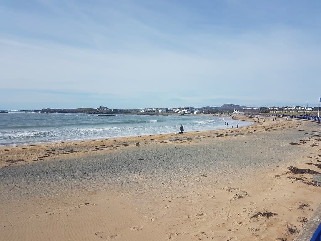 Rhosneigr Beach — photo by oatsy40