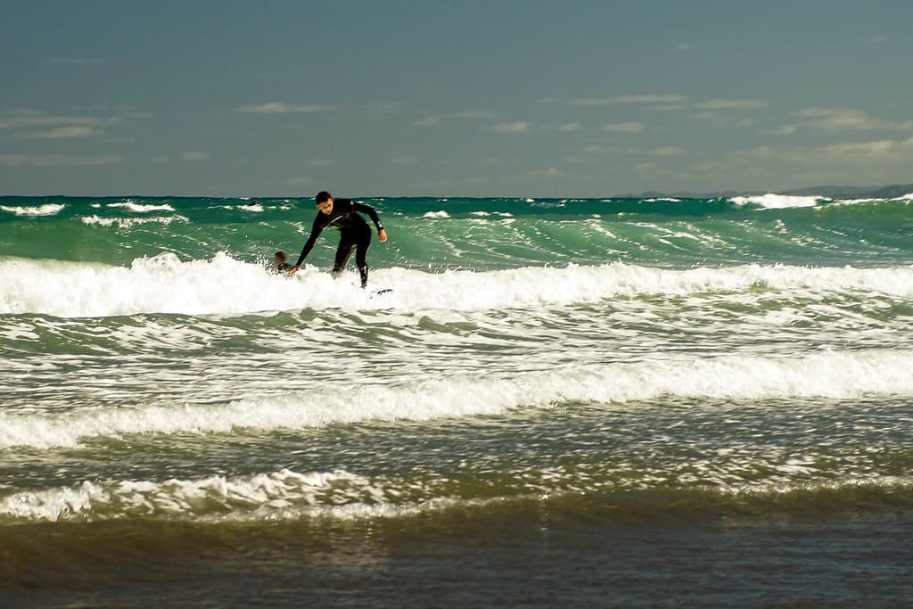Manu Bay — photo by XPinger (Chris Sutton)