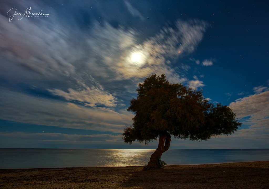 Playa de Aguadulce — photo by JuanMercader