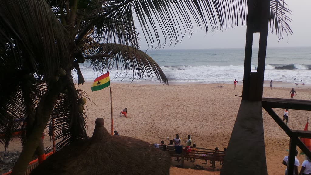 Mpeasem Beach — photo by Ignacio Gallego