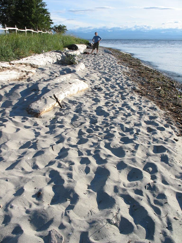 Carrington Bay Beach — photo by GerryT