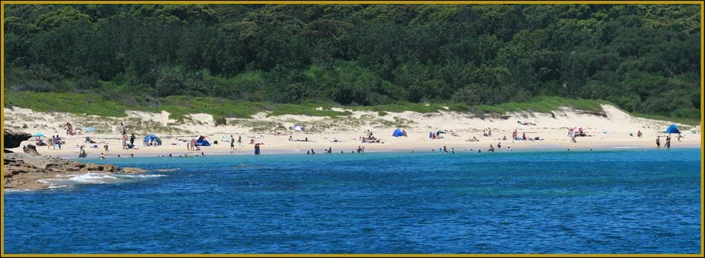 Congwong beach, Sydney.