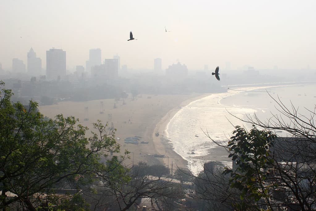 Mumbai - Chowpatty Beach from Kemala Nehru Park