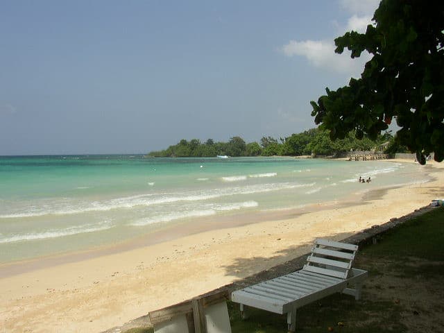 Little Dunn’s River Beach — photo by sun dazed