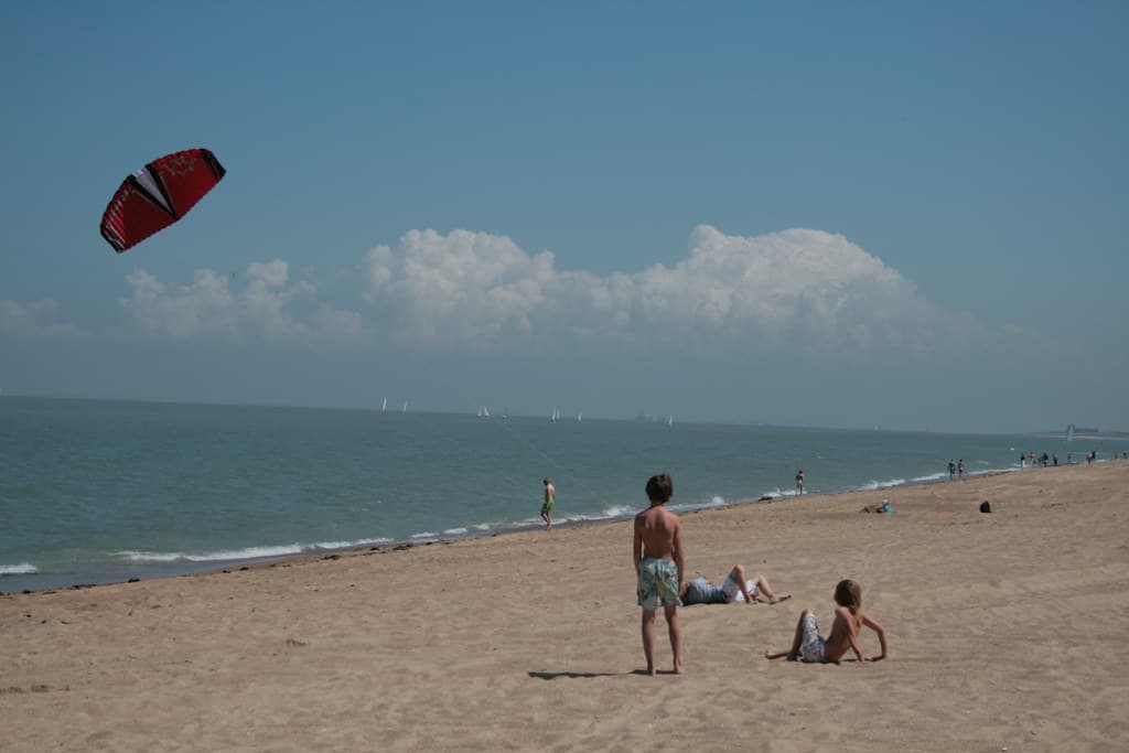 Knokke-Heist Beach — photo by jepoirrier