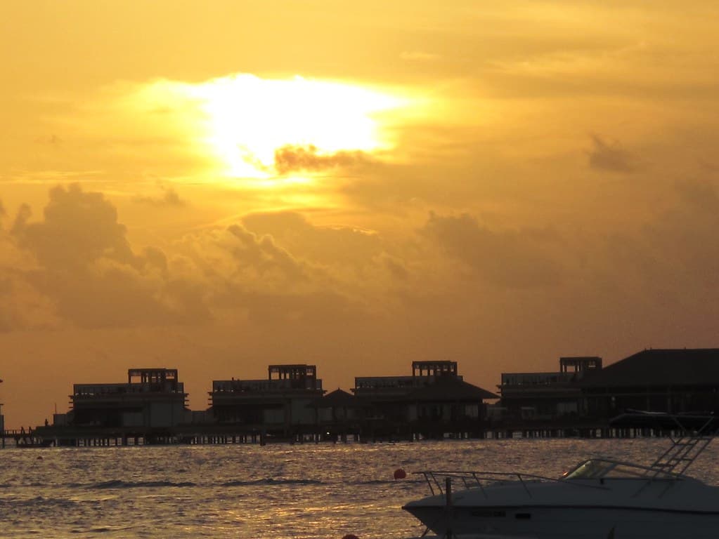 Sunset at Angsana Velavaru