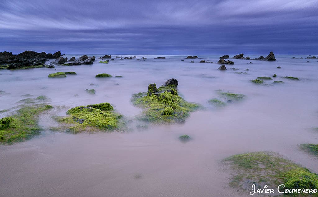 Arrietara Beach — photo by Javier Colmenero