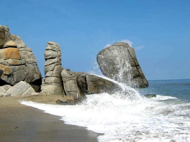 Bahía de Santa Marta — photo by whl.travel