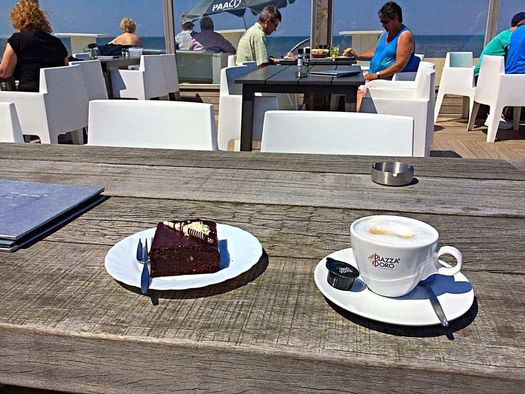 Coffee and cake, Paal 17, Texel, Netherlands - 451