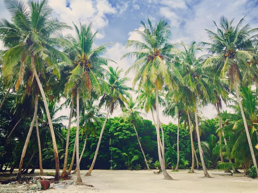 Bikini Beach Thulusdhoo — photo by Easa Shamih (iZZo) | P.h.o.t.o.g.r.a.p.h.y