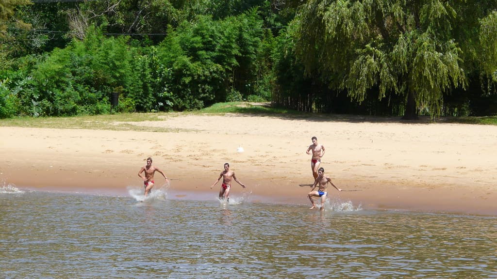 Playa en Rio Sarmiento