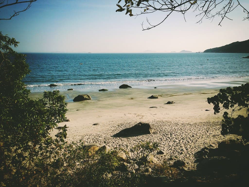 Kau Ling Chung Beach — photo by swifant