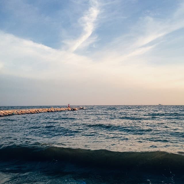 Makuhari Beach — photo by 麦可