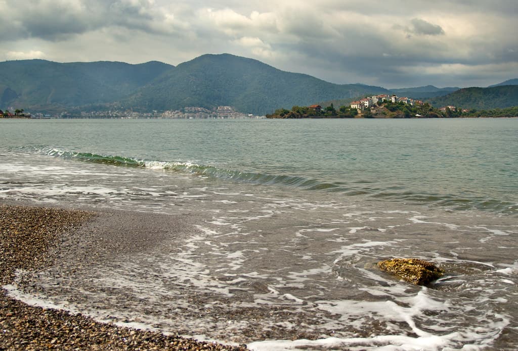 Aksazlar Bay — photo by Fields of View