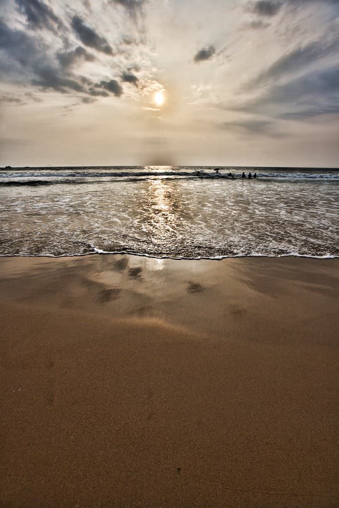 Bentota River Mouth Beach — photo by huskyte77