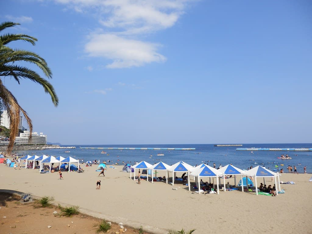 Atami Sun Beach — photo by izunavi