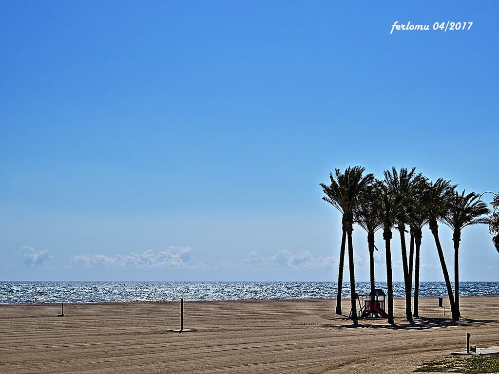 Playa de Cerrillos — photo by ferlomu