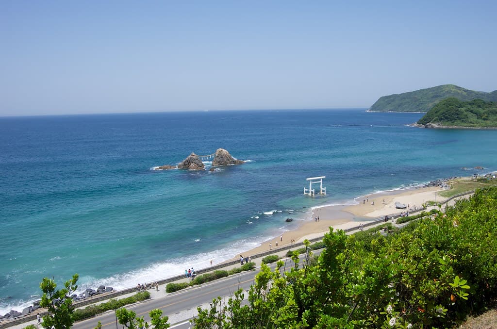 Sakurai Futamigaura Beach — photo by yuki5287