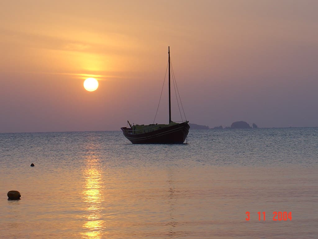 Agia Irini Beach — photo by Eustaquio Santimano
