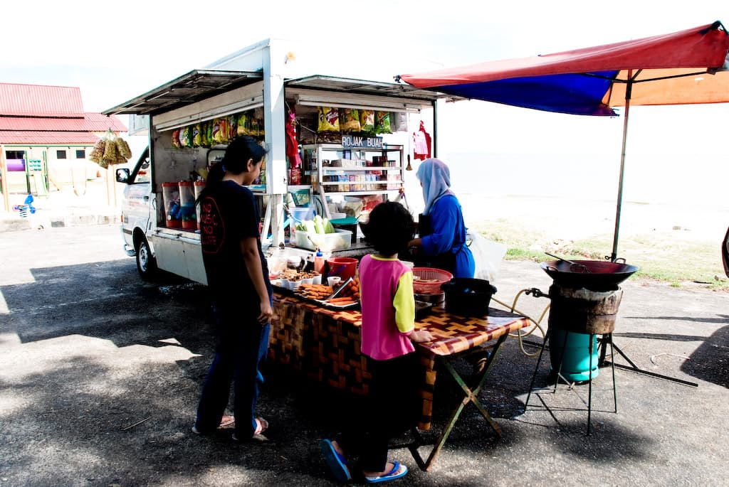 Rojak Buah & Keropok Lekor
