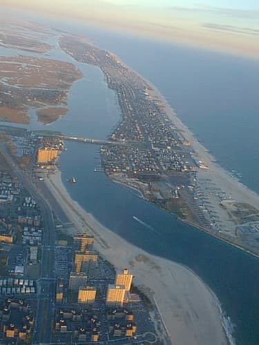 nyc98ktower03 Tower Air view of Far Rockaway in NYC 1998