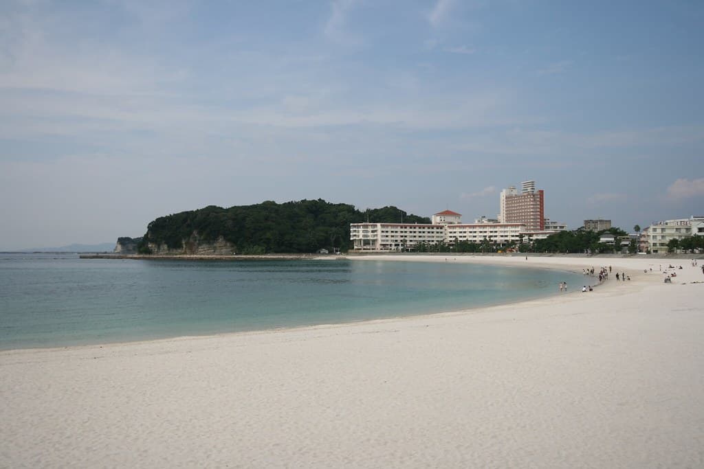 Engetsuto Beach — photo by jeroen020