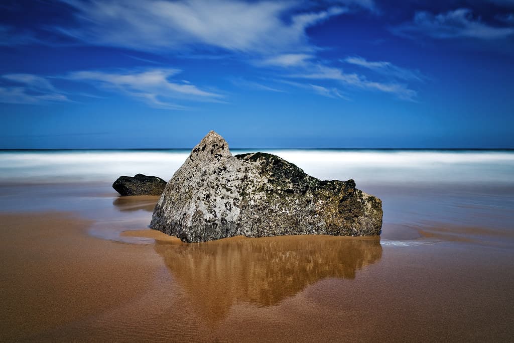 Praia das Maçãs — photo by Pedro Moura Pinheiro