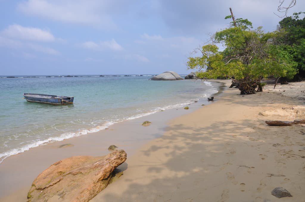 Playa Genemaka — photo by Jorge Lascar