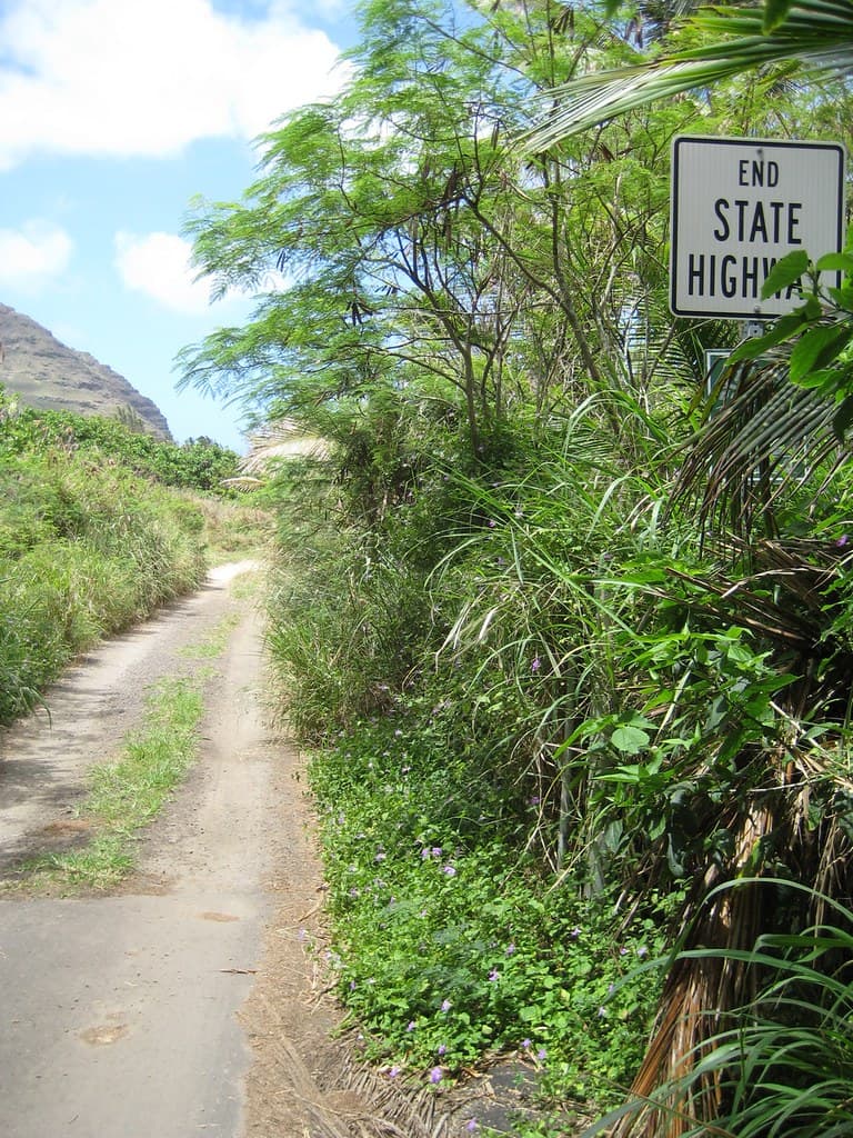 Halawa Beach Park, Moloka'i: End of State Highway 450