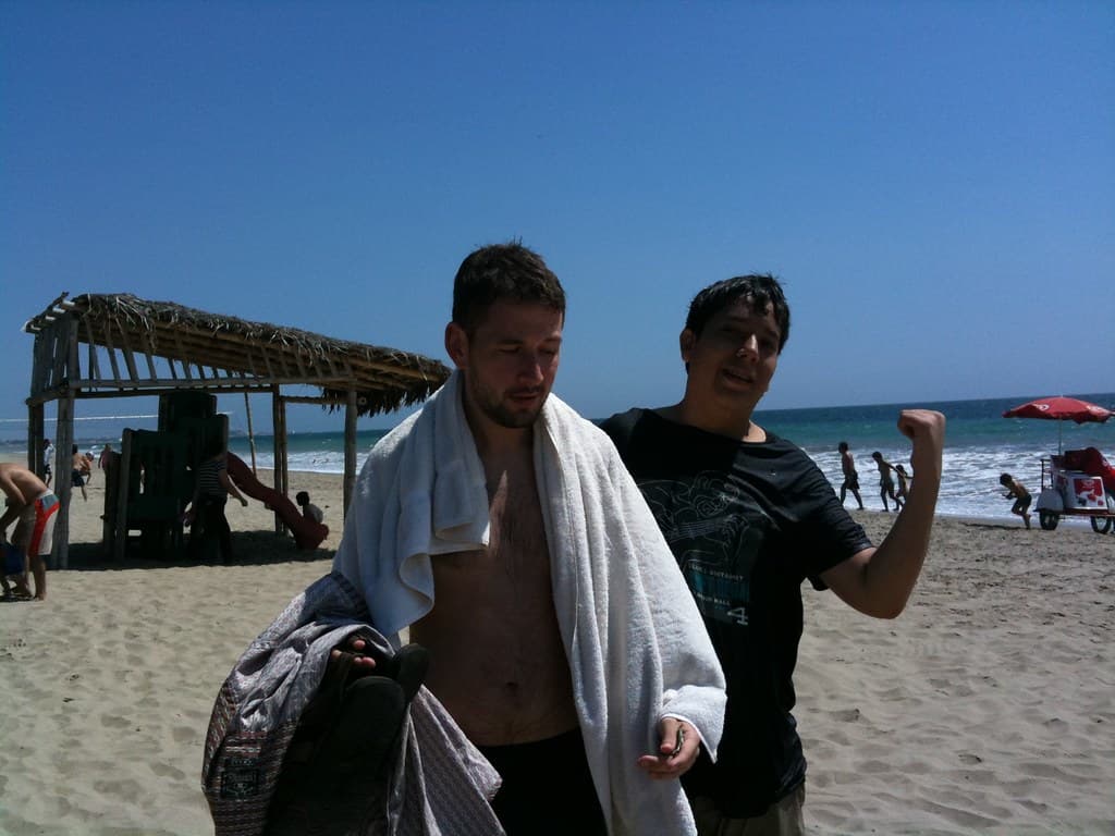 Playa La Libertad — photo by EcuadorTrip09