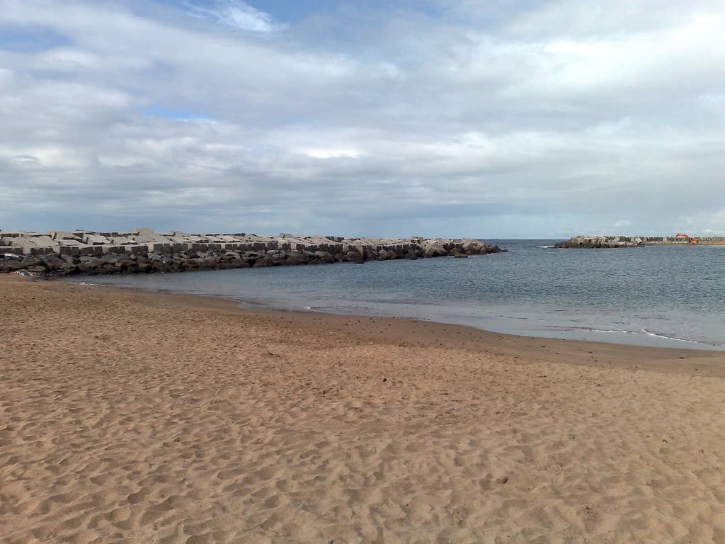 Calheta Beach — photo by tawalker