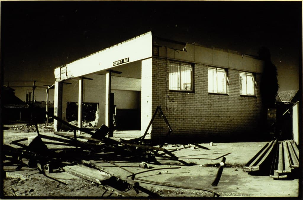 Dead Service Station Series (1976)