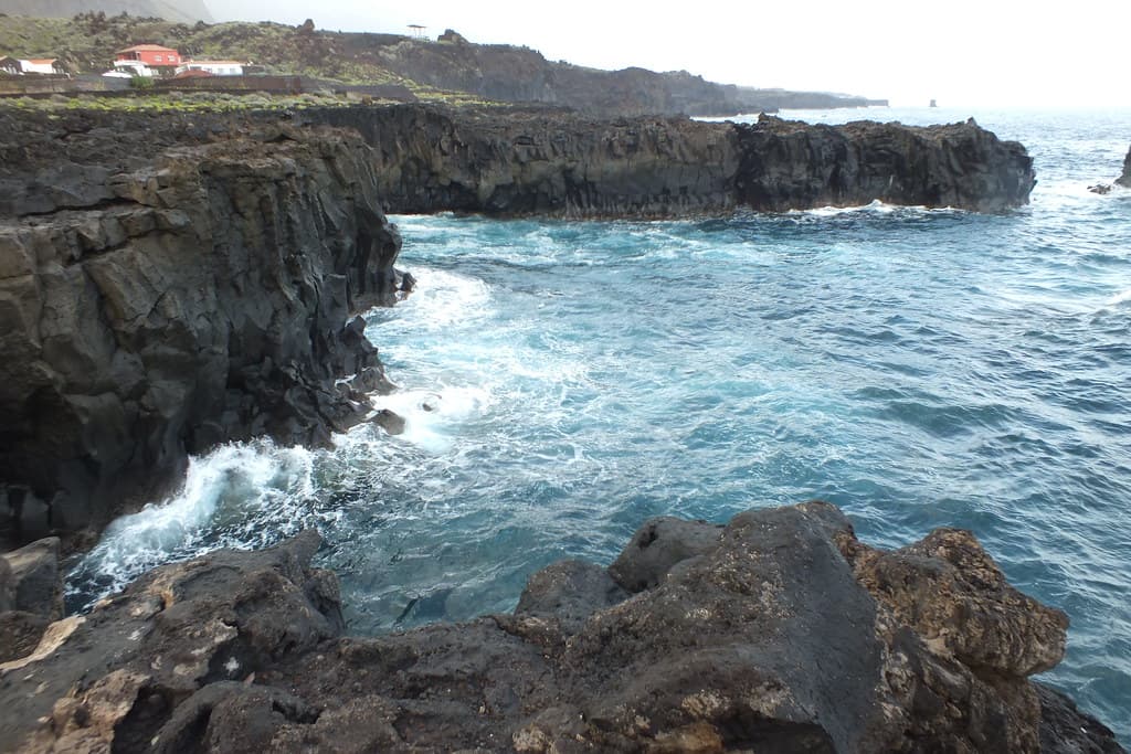 Playa de Timijiraque — photo by c0ntraband